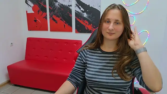MichelLeee Adlı Modelin Canlı XXX Sohbeti