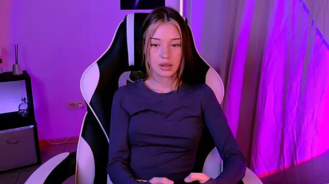 KiraKittyy_ 网络视讯表演