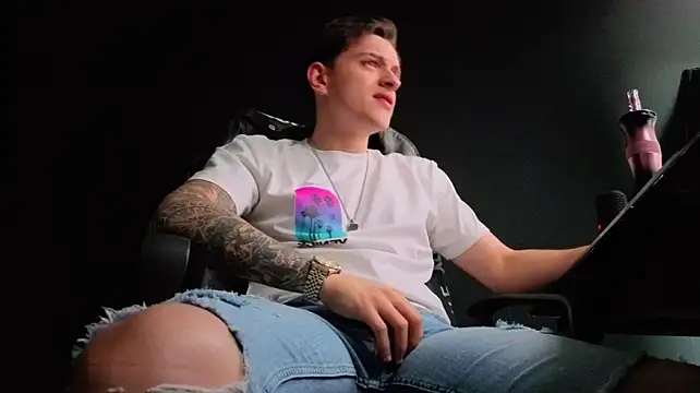 FelixStarkk 라이브 XXX 채팅