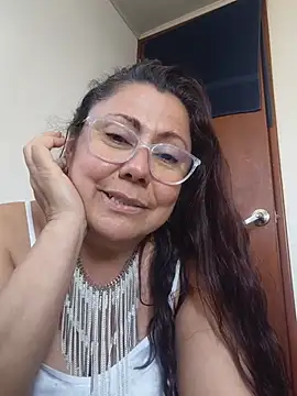 EmmaJhomson Chat XXX live