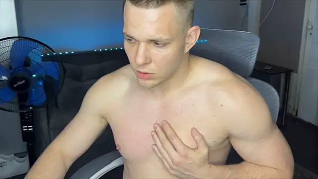 Nikclak Live XXX-chat