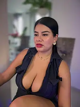 دردشة Issane_Peru الجنسية المباشرة