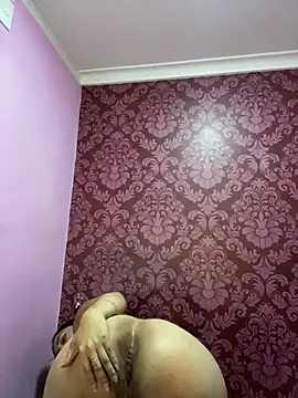 juliana_diaz Adlı Modelin Canlı XXX Sohbeti