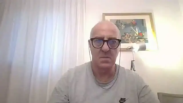 Chat +18 de ANONIMO7735 ao vivo