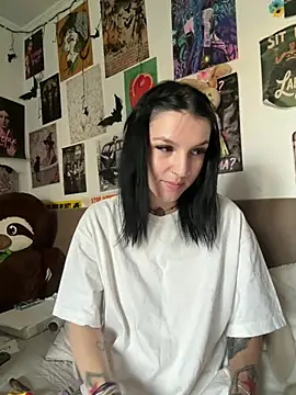 Chat +18 de MoonAgnes ao vivo