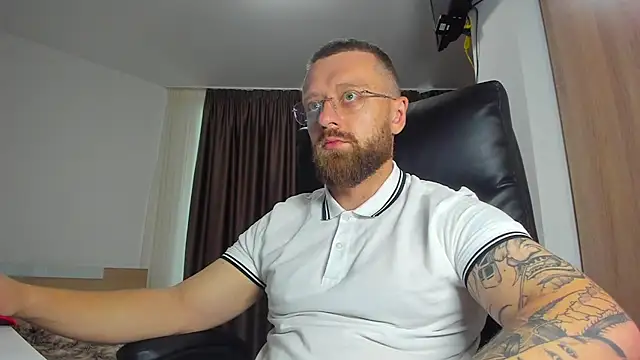 دردشة Findom_guy الجنسية المباشرة