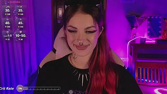 BratzieDarsie élő XXX-chatje