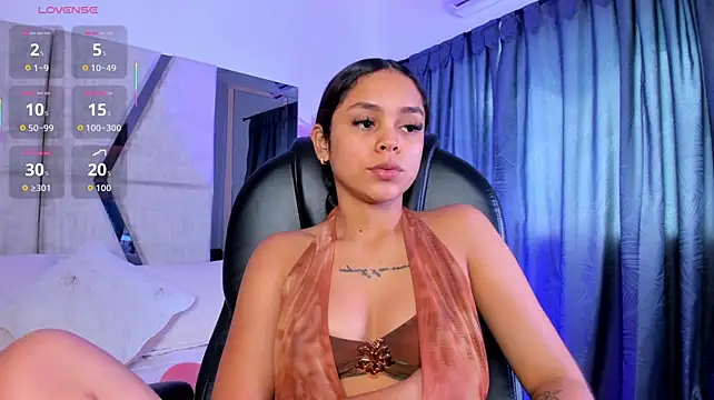 Chatroom XXX en direct de CarolineFyre