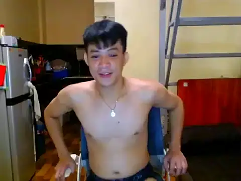 Show modela AsianCUMQUICKLY na web-kameri