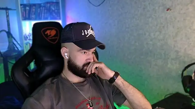 Živý XXX chat _Serious_Man
