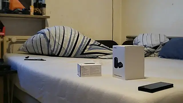 XXX chat uživo modela Alphapimmelchen