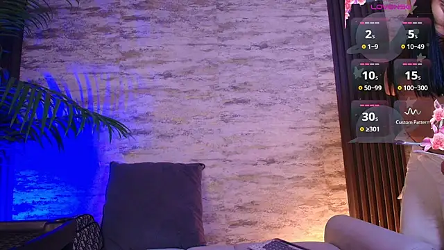 Chatroom XXX en direct de FREIYA