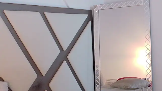 TiffannyValentine Show in webcam