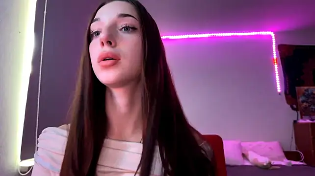 XXX chat uživo modela AntoninaErtle
