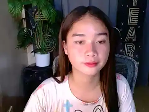 ShinningEthene's Live XXX Chat