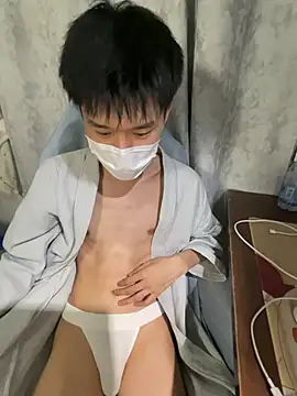 Zhang_yiovo Chat XXX in diretta