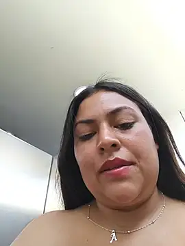 velen_09 Adlı Modelin Canlı XXX Sohbeti