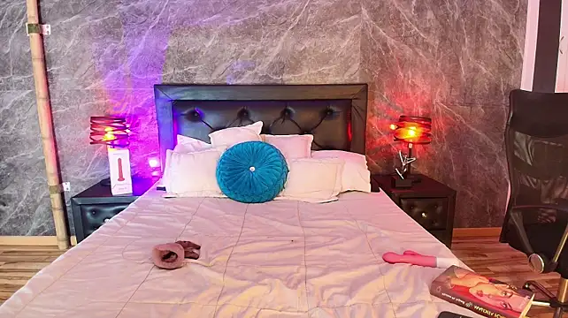 Violetta_Leon Adlı Modelin Canlı XXX Sohbeti