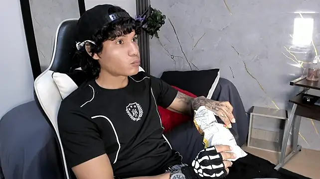 MaximilianRoth Chat XXX in diretta