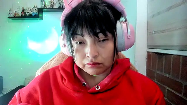 Chat XXX ao vivo de Shaddycute_
