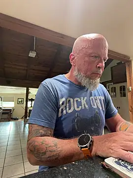 FitFloridaDaddy – Naživo XXX chat