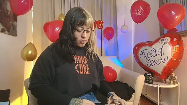 lena_w_'s Live XXX Chat