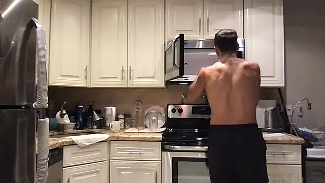Czat XXX na żywo – BigGuyMuscle