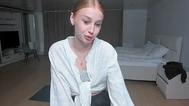 Czat XXX na żywo – JunieAmert