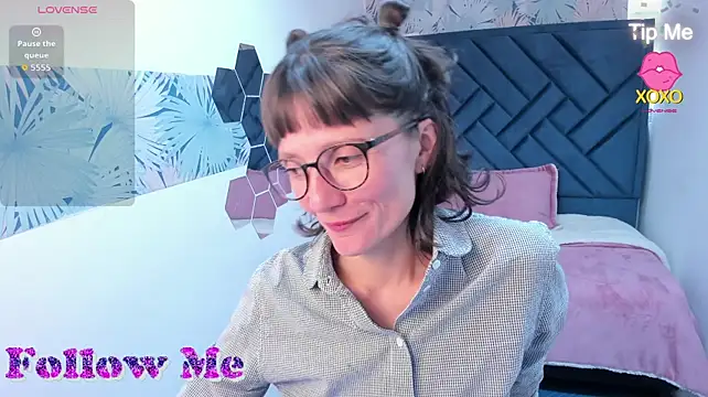 Valery_More__'s Live XXX Chat