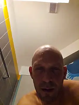 Czat XXX na żywo – Namastedaddy85