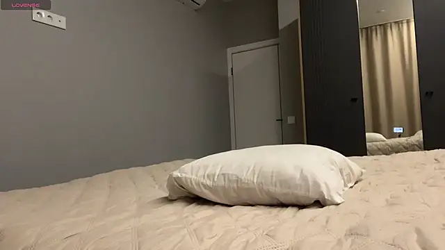XXX chat uživo modela elis_secret