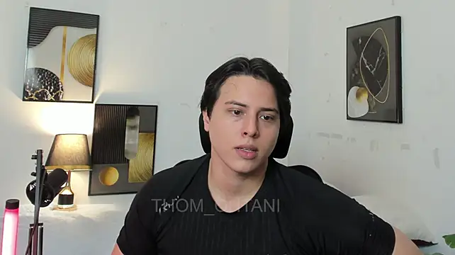 Thom_Ohtani – Live XXX-chat