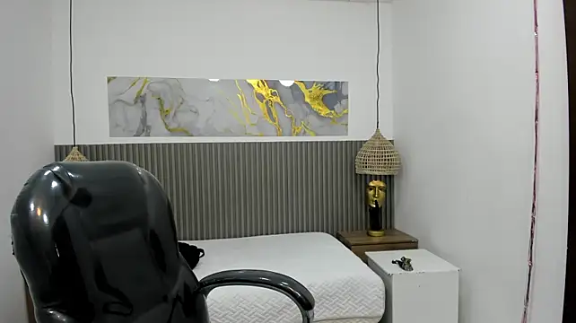 Chat +18 de AlessandroFranco ao vivo