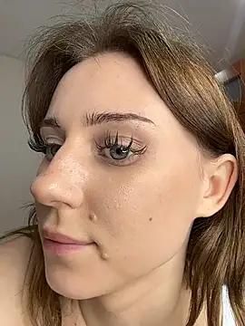 LilyLun 라이브 XXX 채팅