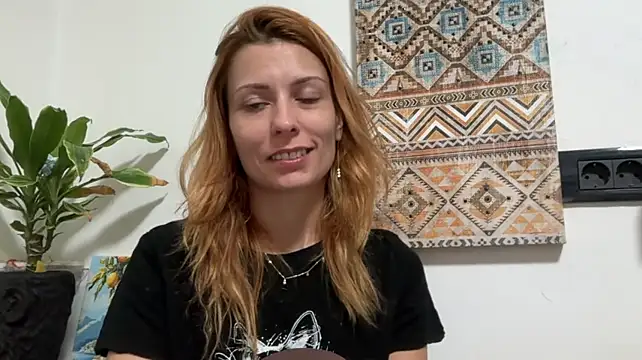 karo123421's Live XXX Chat