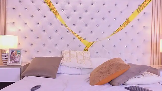 VaniaRouse's Live XXX Chat