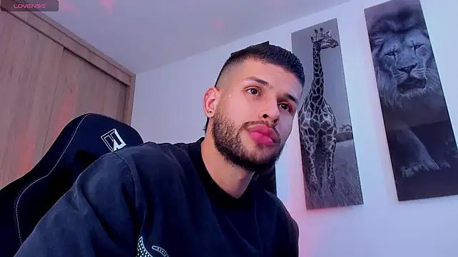 Czat XXX na żywo – Santos_ramirez1