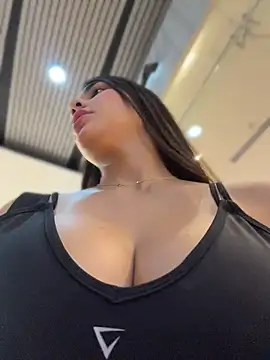 צ'אט XXX בשידור חי של BellaLeclair_