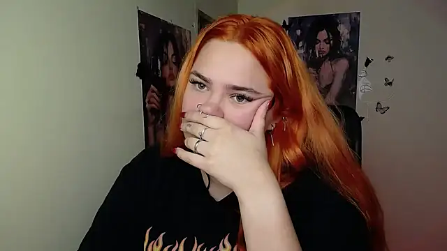 Chat +18 de RinaRiii ao vivo
