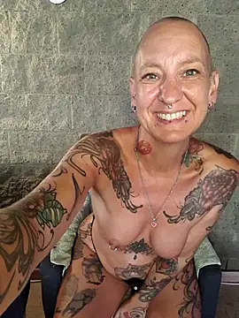 Emma_Milf25 Live XXX Chat