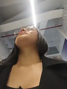 Luna_Rose1 现场XXX聊天