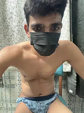 Naughtytomboy78 Pertunjukan Webcam