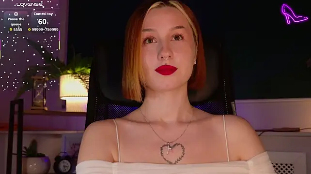 ClaireMathis 即時 XXX 聊天
