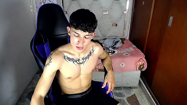 Liom_Gym – Naživo XXX chat
