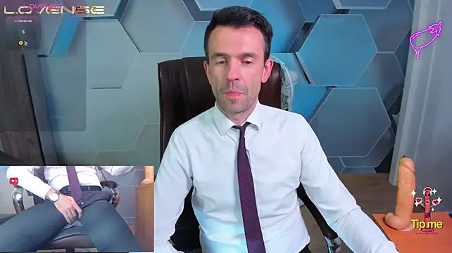 Živý XXX chat SteveTiger