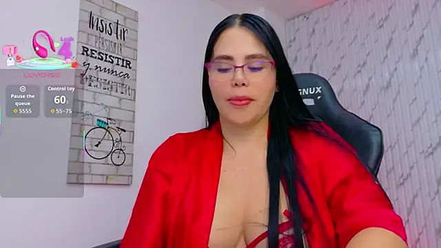 Chat XXX ao vivo de lararoberts_