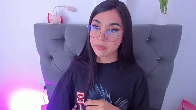 แชท XXX สดของ RoseCassie