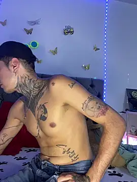 Camilo_Tattoo 即時 XXX 聊天