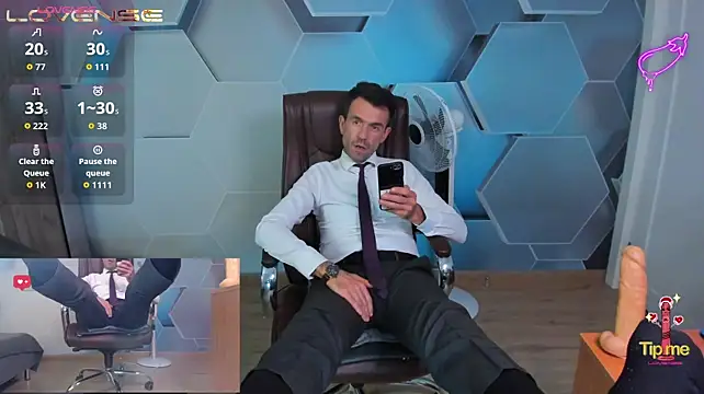 Živý XXX chat SteveTiger