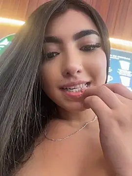 XXX chat uživo modela Valentina-gomezz